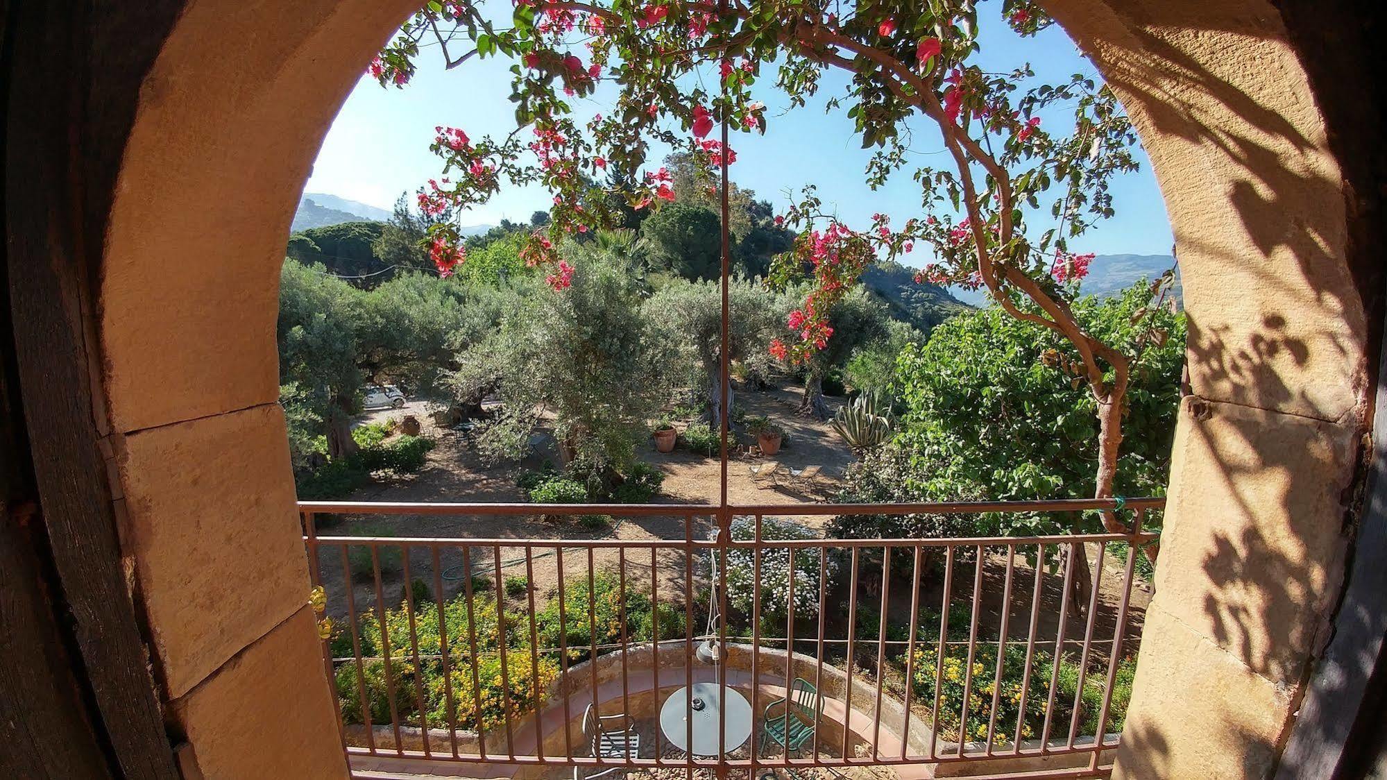 Casa Migliaca Villa Pettineo ภายนอก รูปภาพ