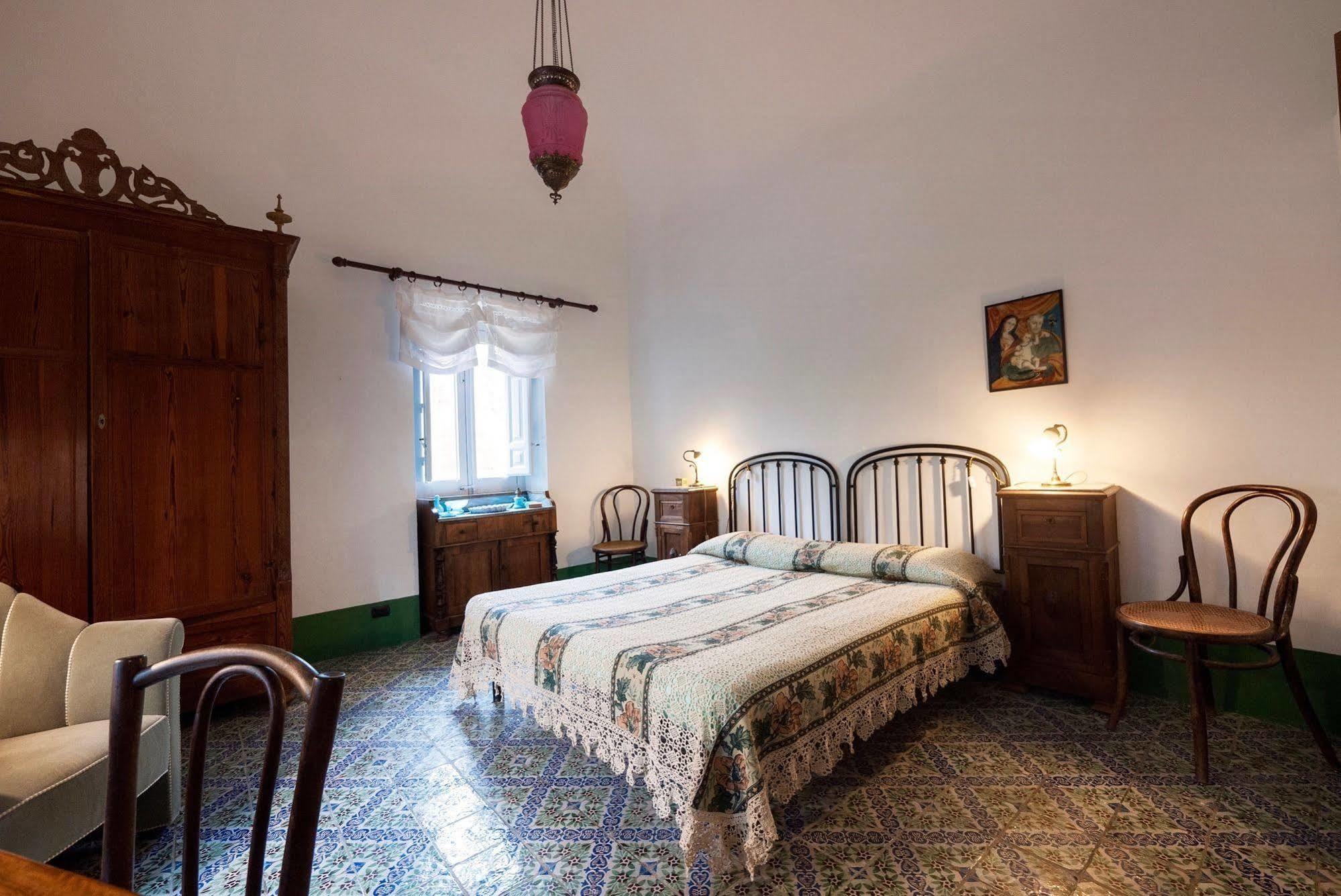 Casa Migliaca Villa Pettineo ภายนอก รูปภาพ