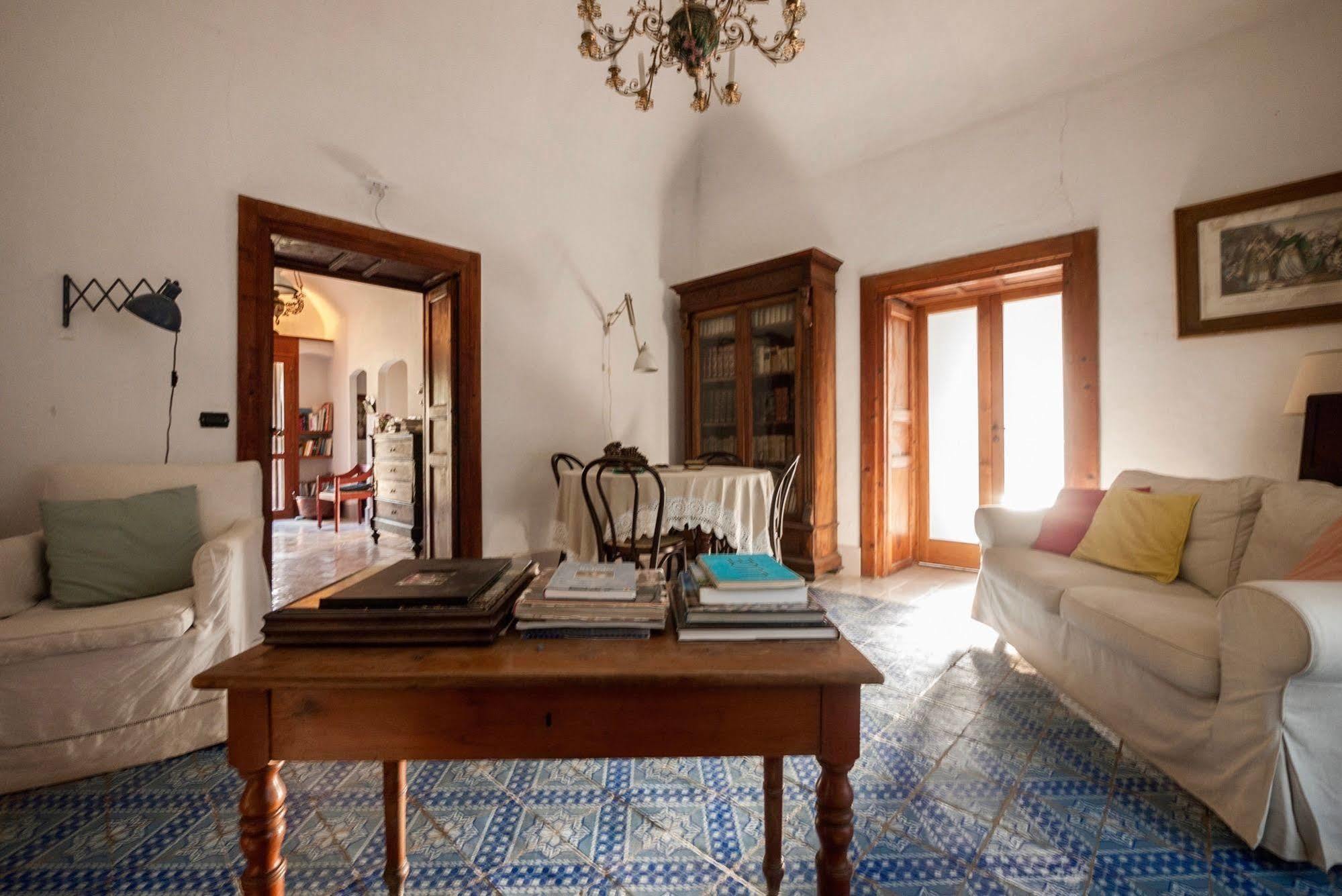 Casa Migliaca Villa Pettineo ภายนอก รูปภาพ